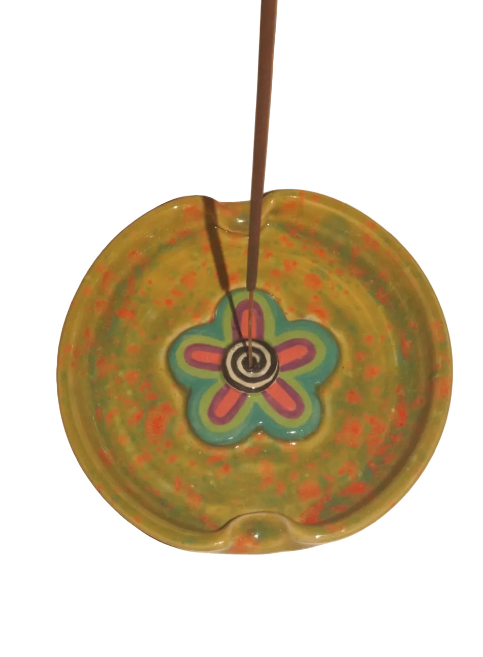 TRIPPY FLOWER INCENSE AND ASHTRAY